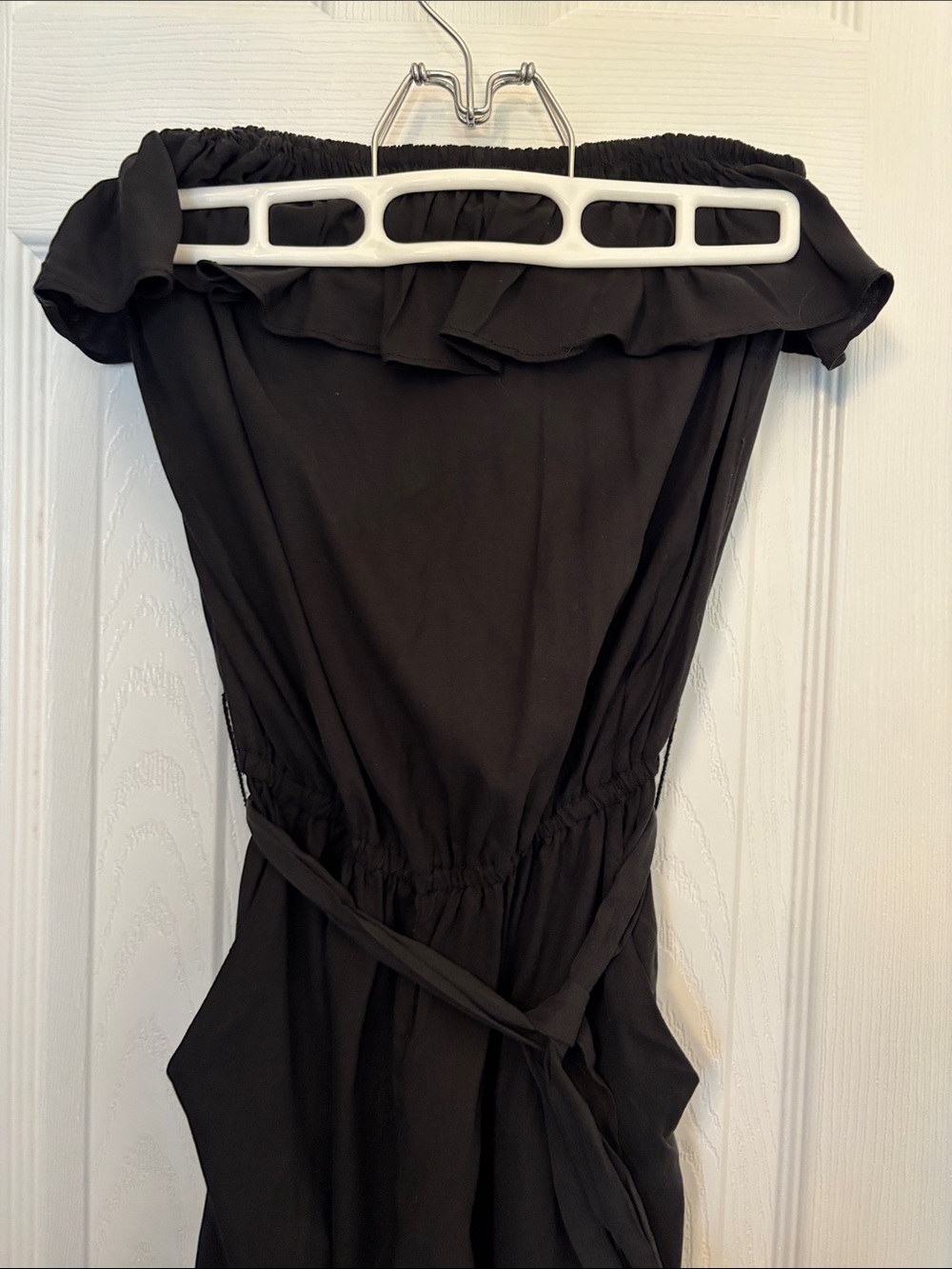 G by Guess Black Off-Shoulder Smocked Jumpsuit - Picture 4 of 6